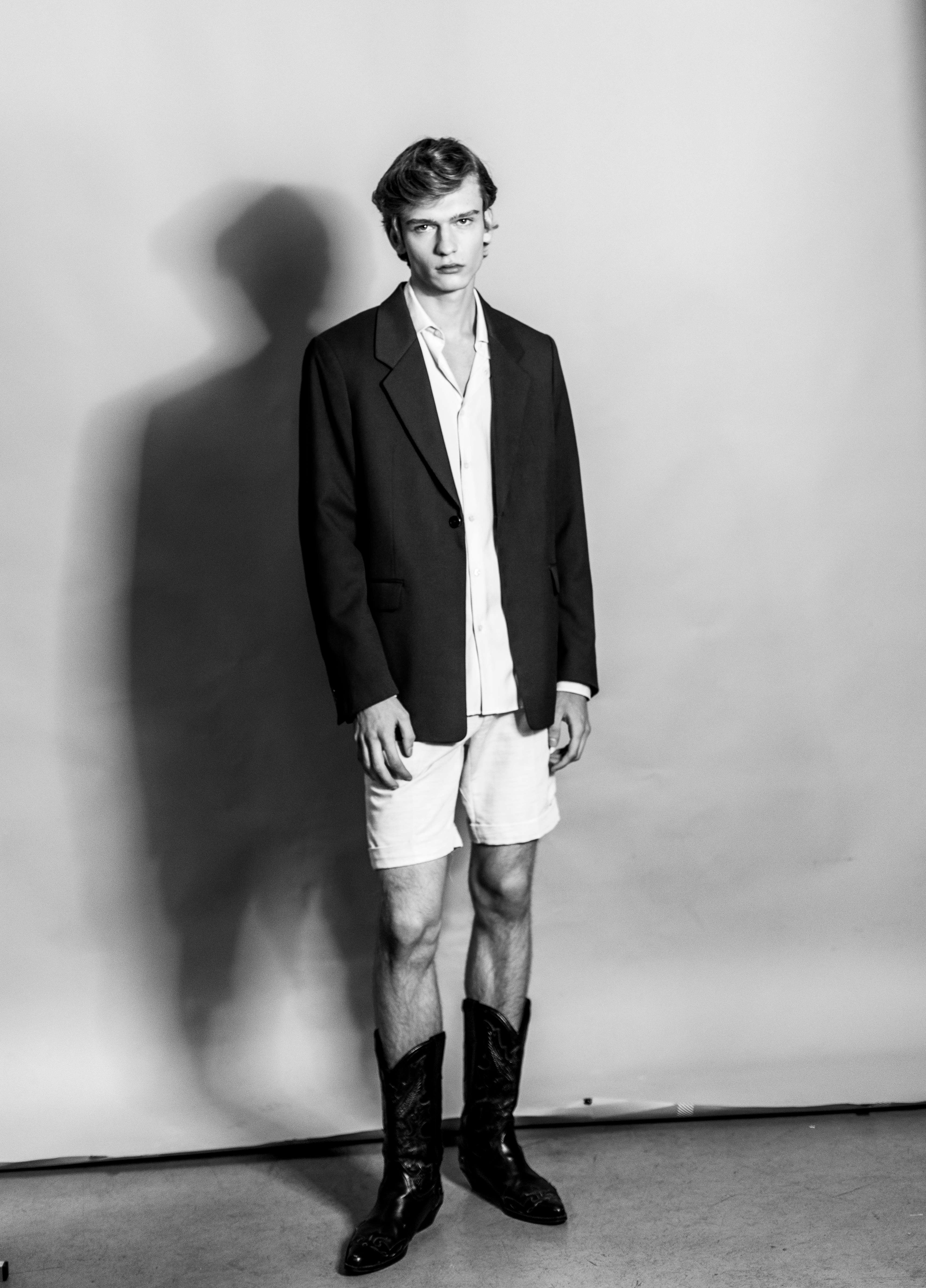 Simonas Memėnas look 6