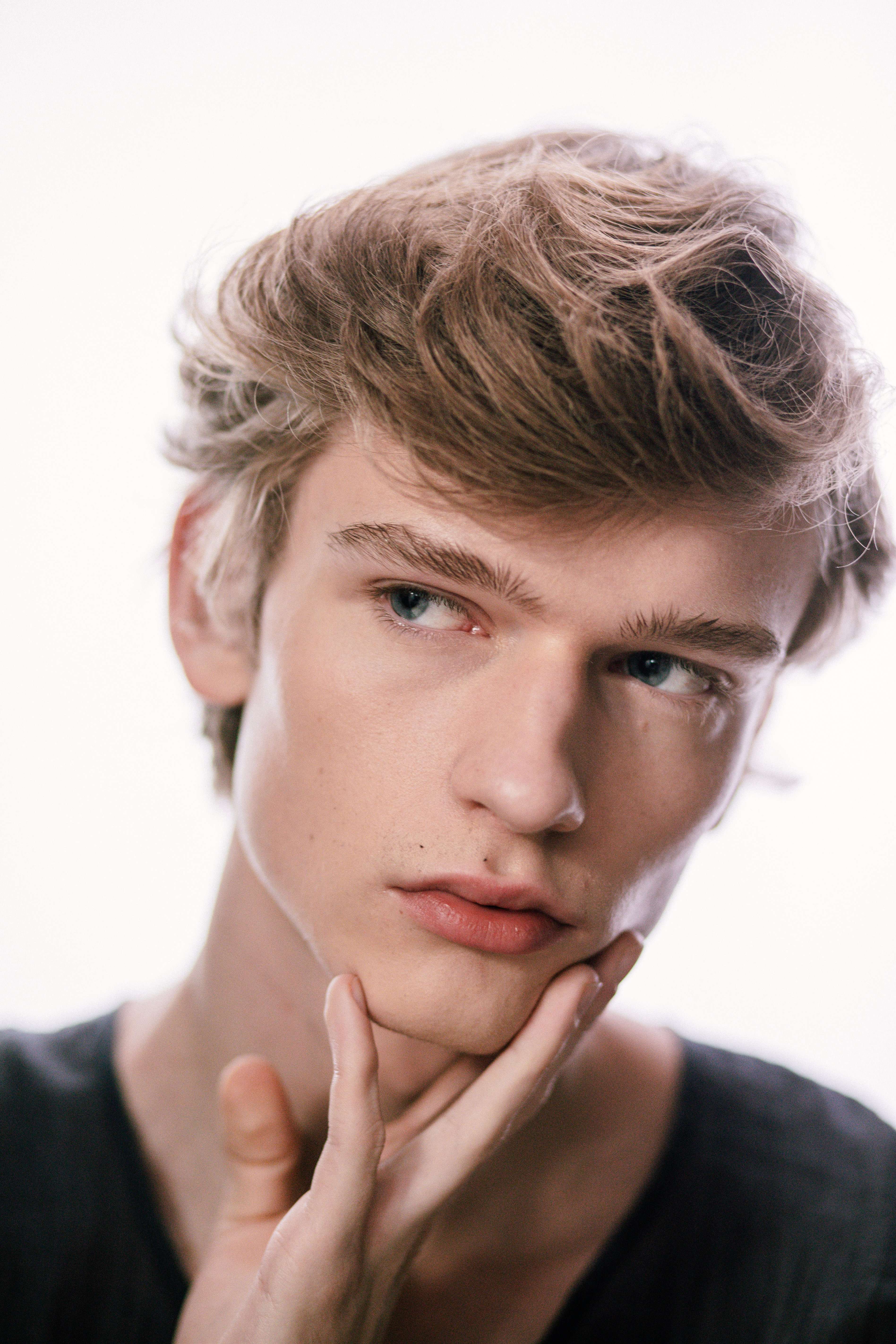 Simonas Memėnas look 3