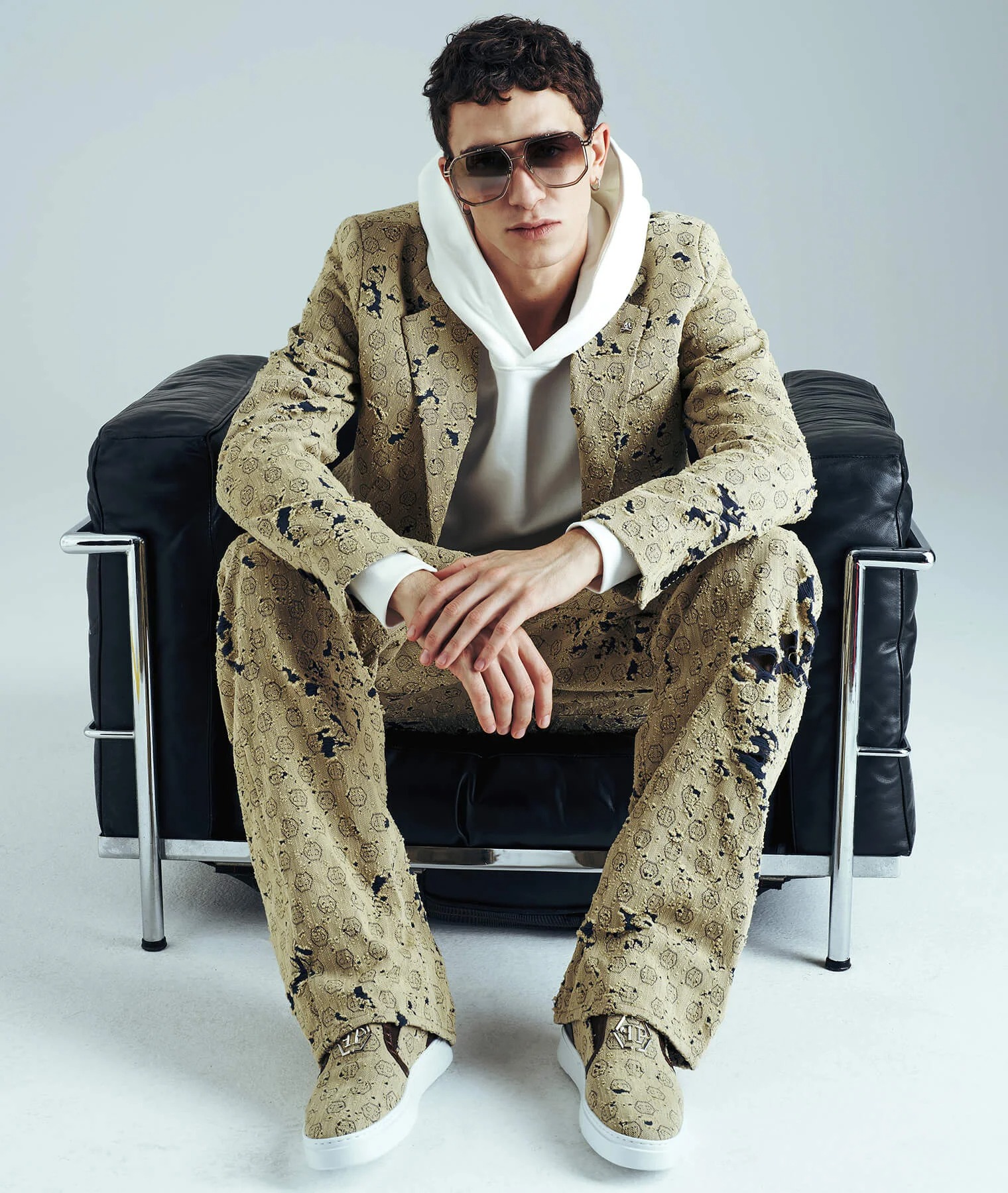 William Cardone look 5