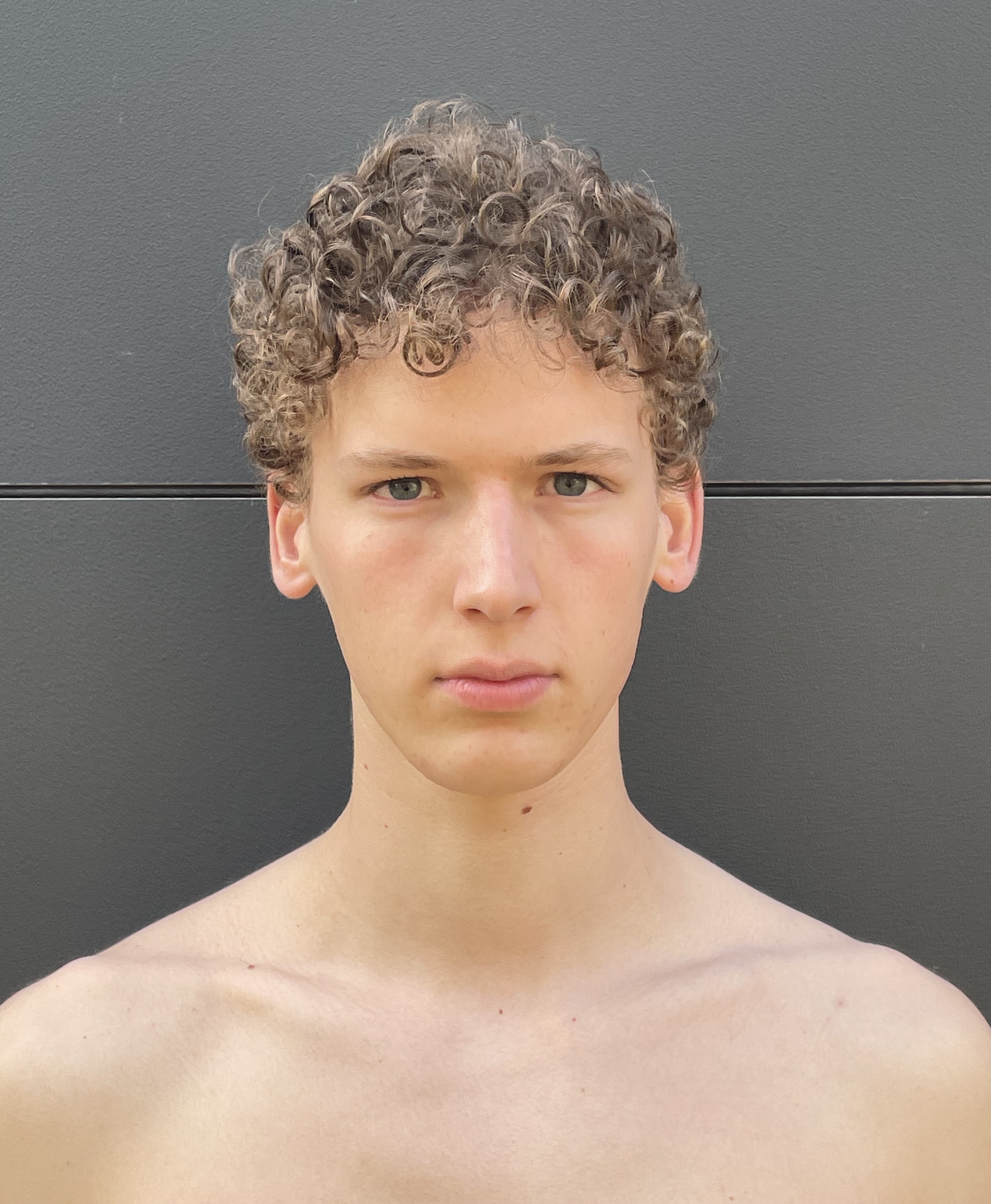 Samuel Schmid look 1