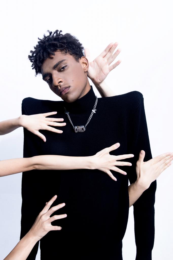 Emmanuel Maria  Leonardi look 13