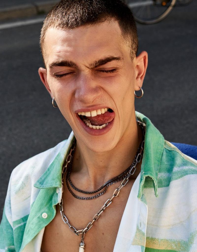 William Cardone look 32