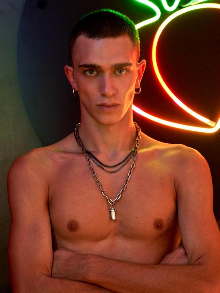 William Cardone look 30