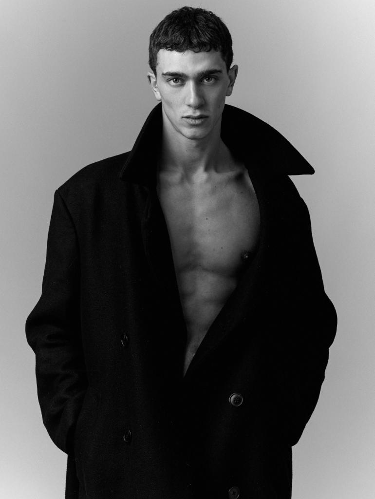 William Cardone look 10