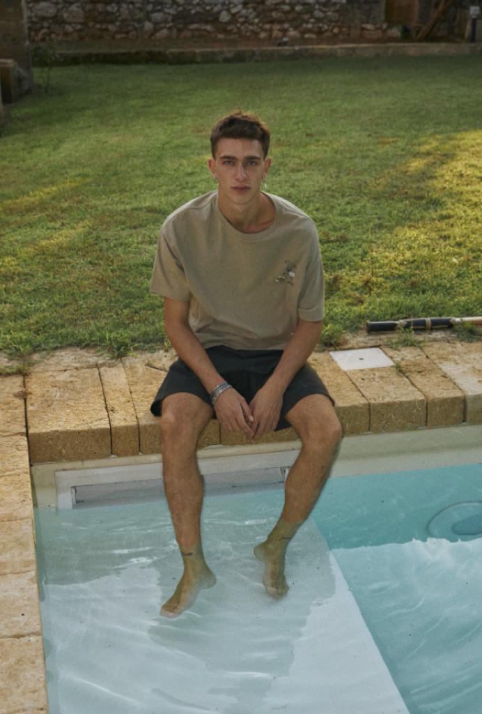 William Cardone look 37