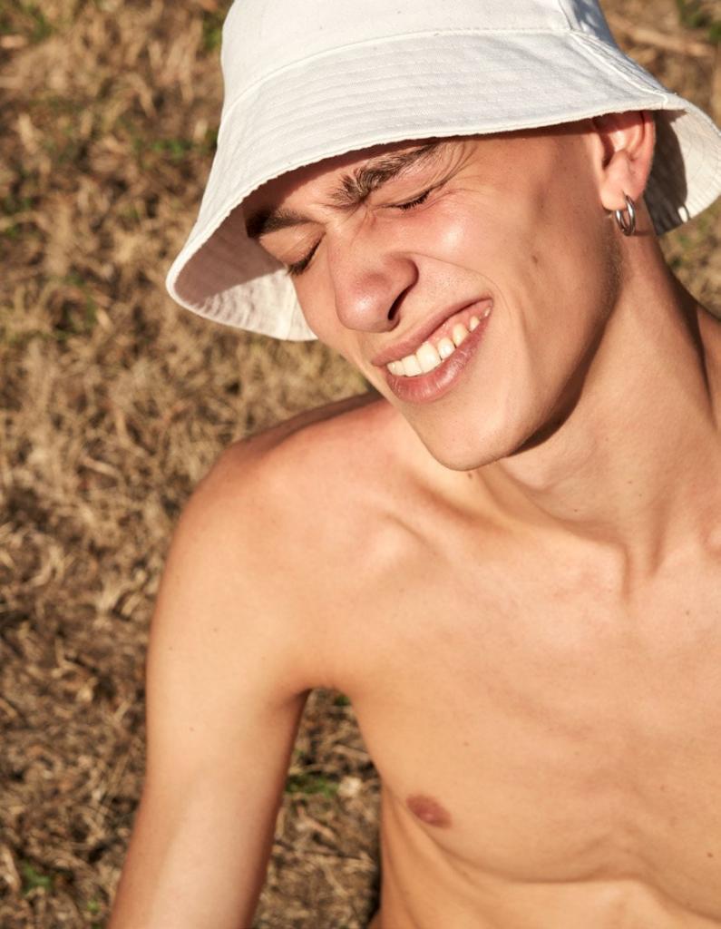 William Cardone look 36