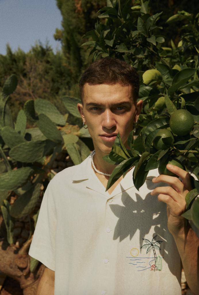 William Cardone look 38