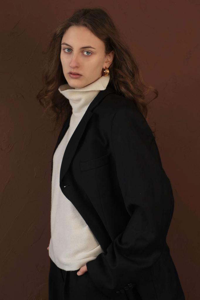 Anisia Andrienko look 8