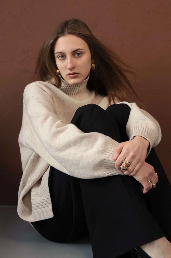 Anisia Andrienko look 6