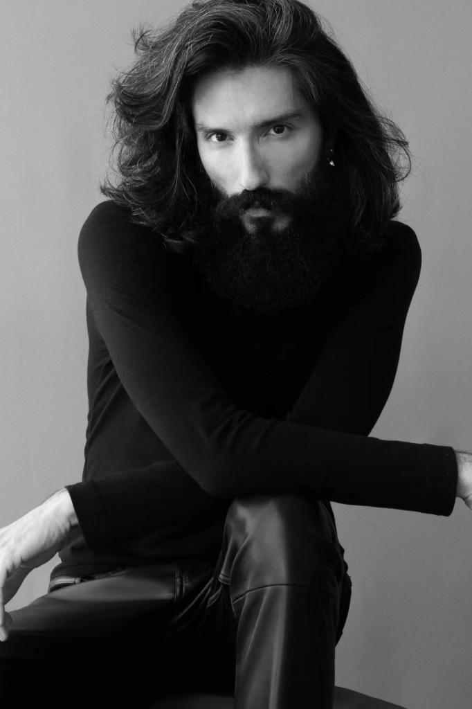 Marco Novella look 11