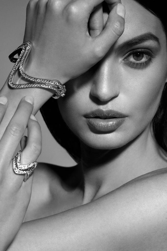 Aurora Sulejmani look 44