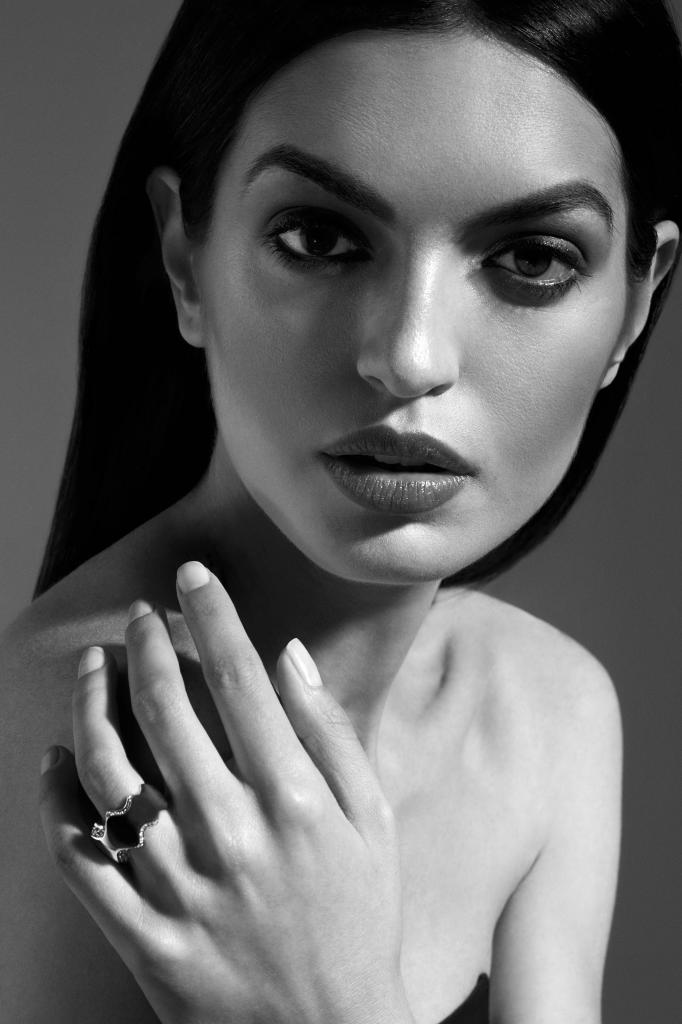 Aurora Sulejmani look 43