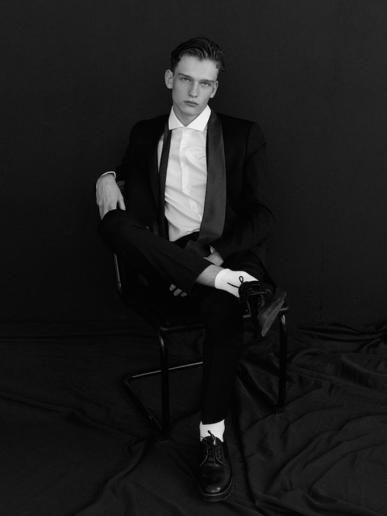 Simonas Memėnas look 13