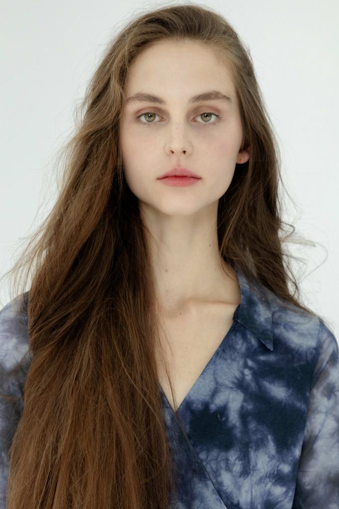 Anastasiia Antonova look 35