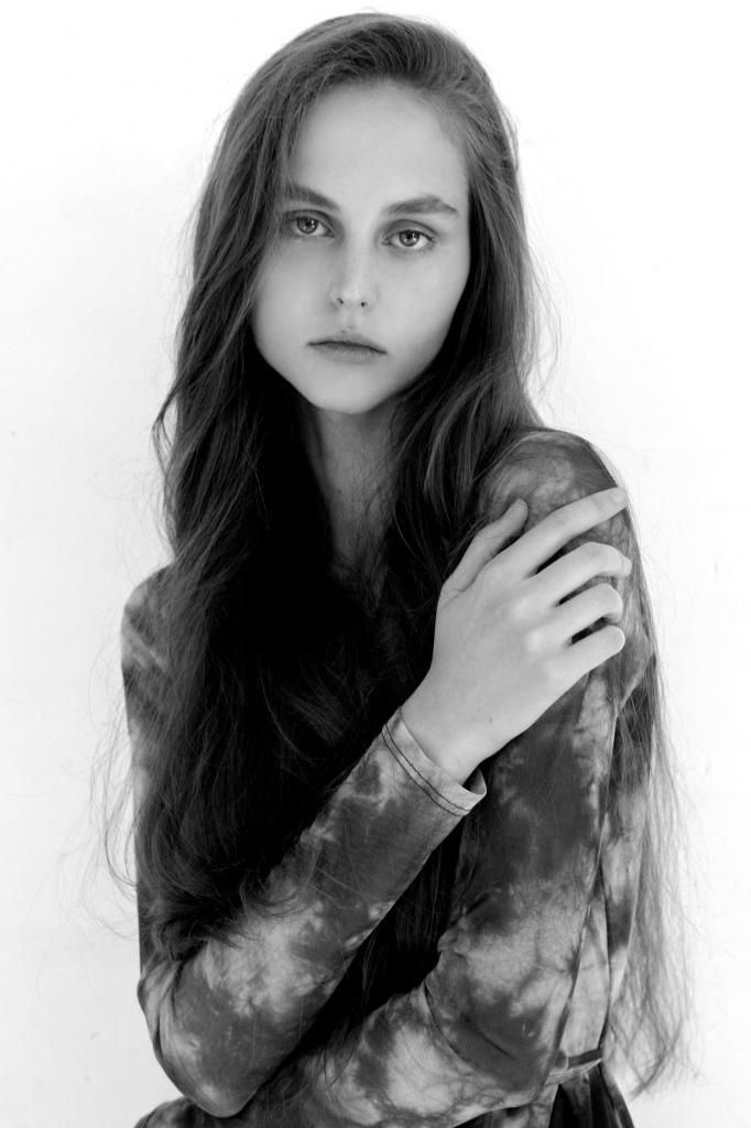 Anastasiia Antonova look 1