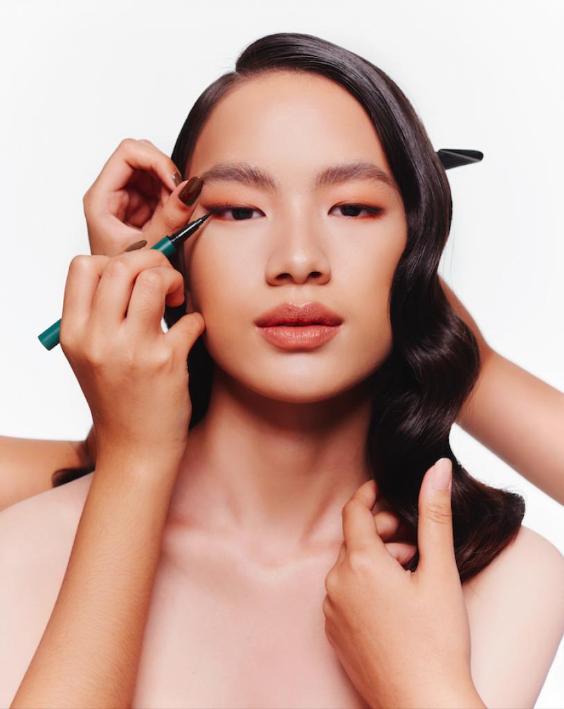 Charlotte Chrysantha look 17