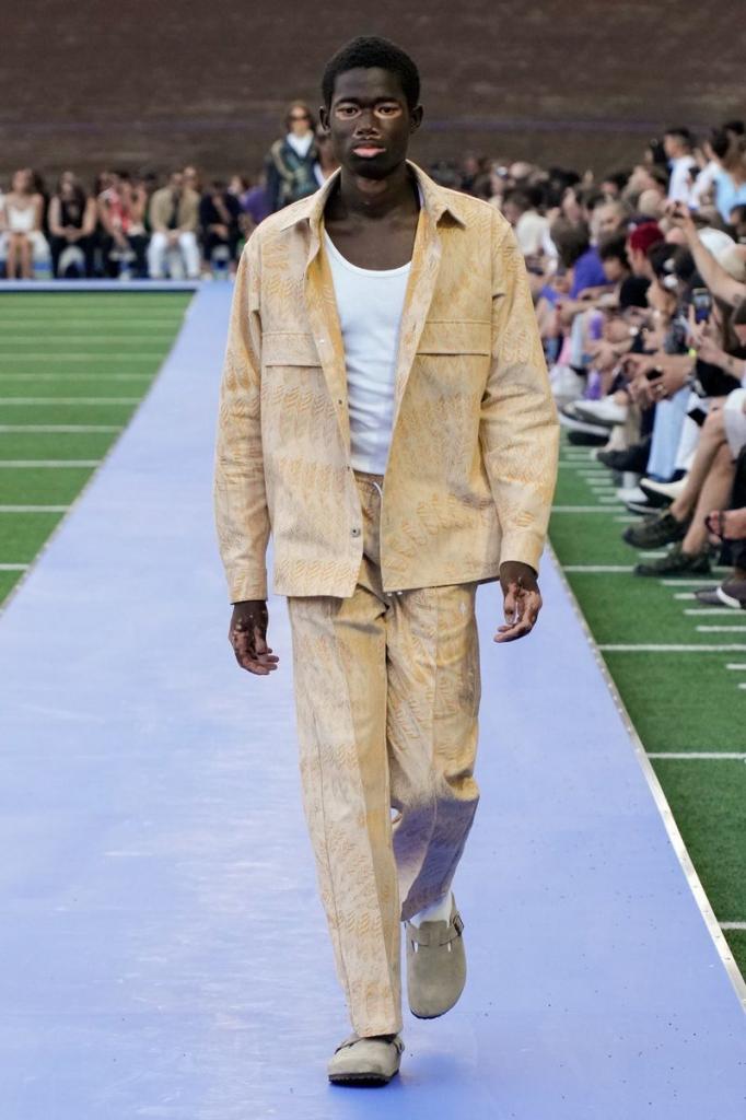 Fallou Cisse look 39