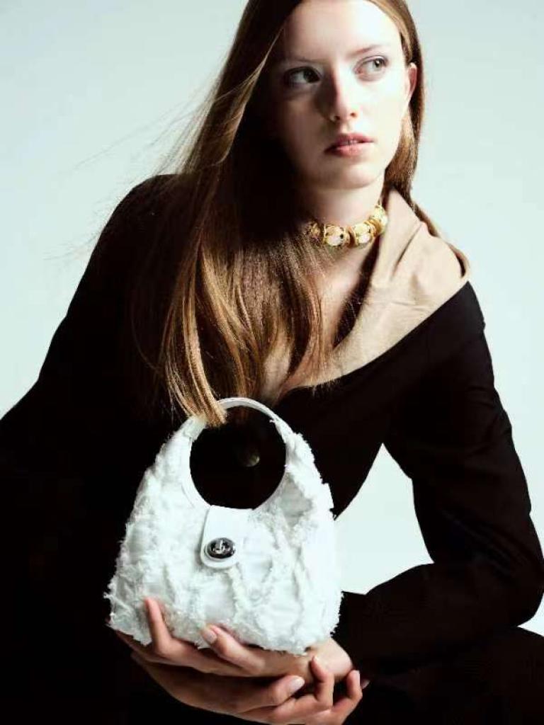 MARYIA VALASOVICH look 30