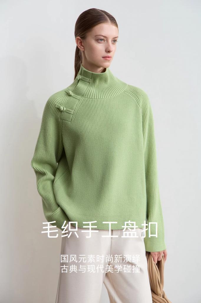 MARYIA VALASOVICH look 38