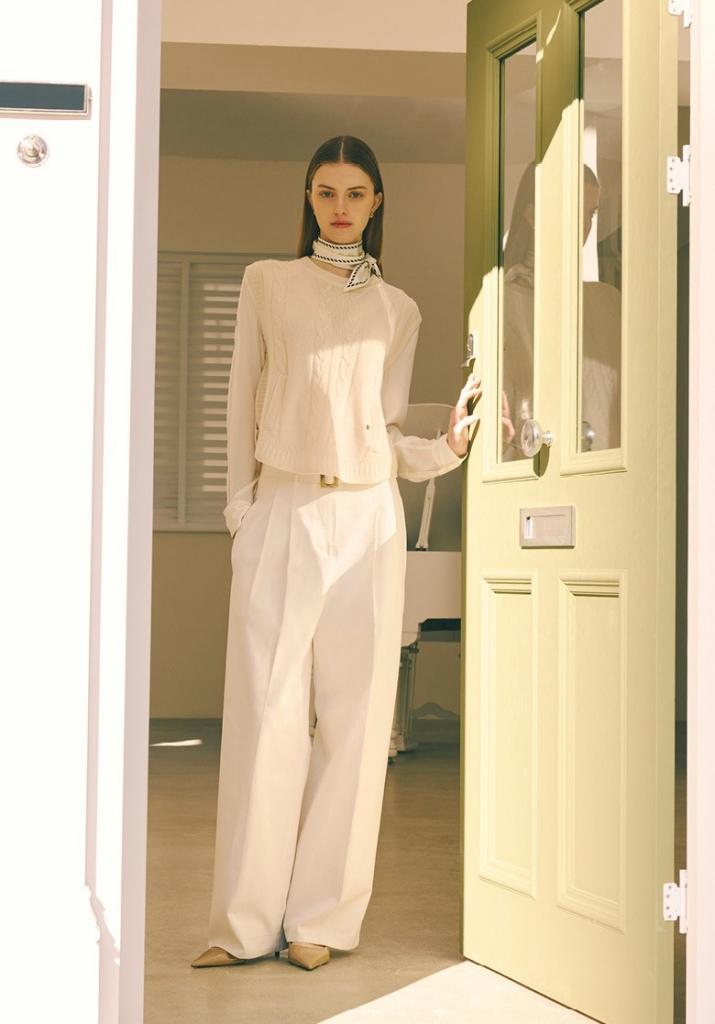 MARYIA VALASOVICH look 37