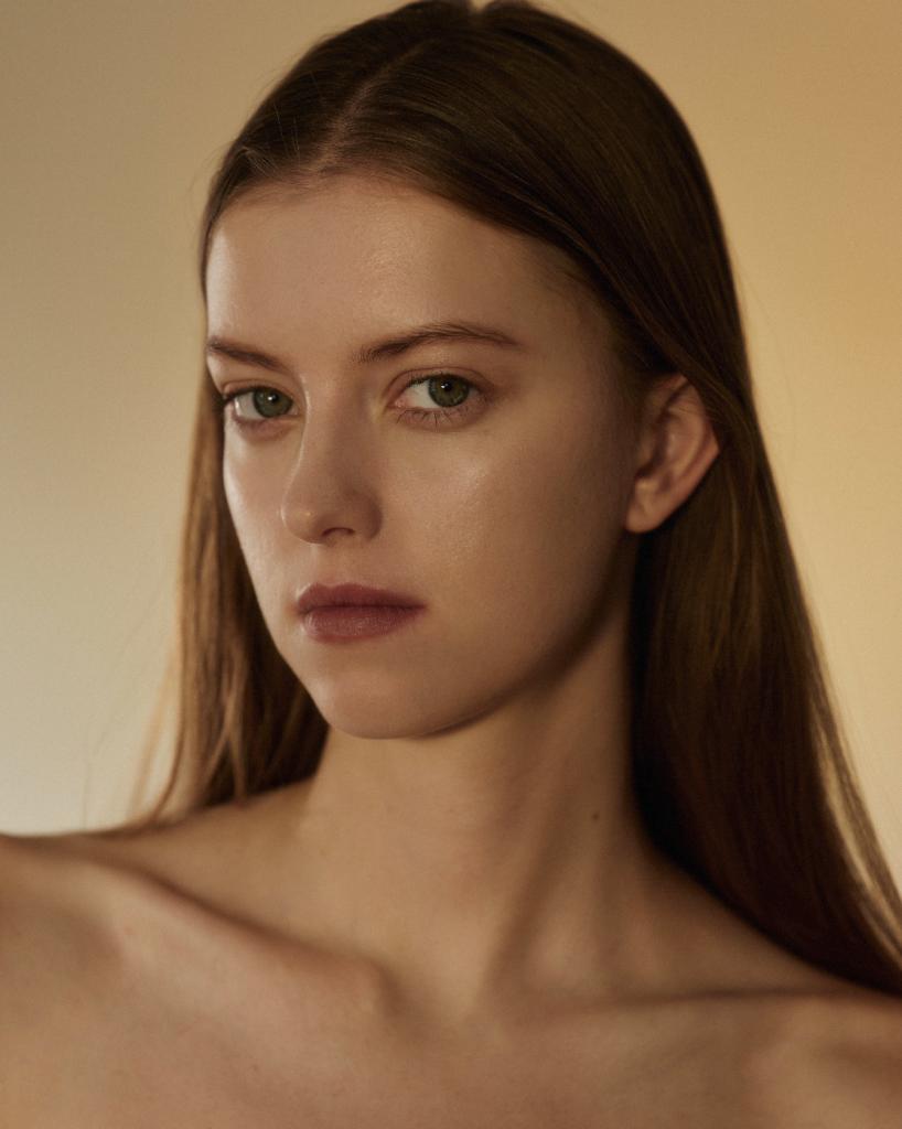 MARYIA VALASOVICH look 9