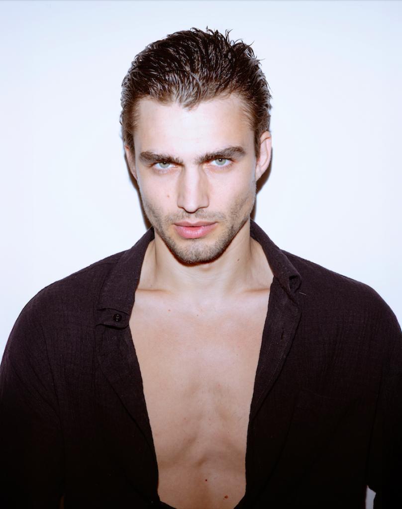 Dobri Dobrev look 18