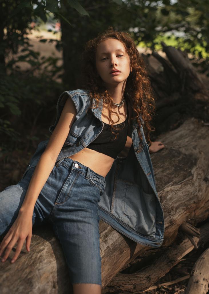 Katya Stragis look 20