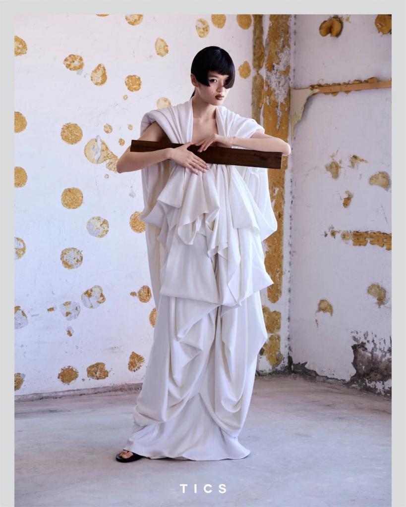 Wang Yuanxiang look 15